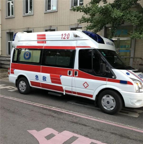 青龙选择我们的救护车出租,开启安心转院之旅